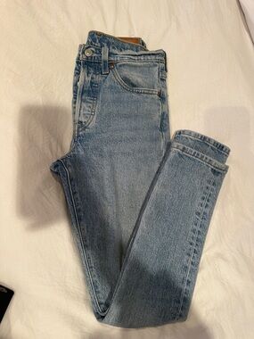 Levi's High Rise Light Blue Jeans 501 skinny ankle